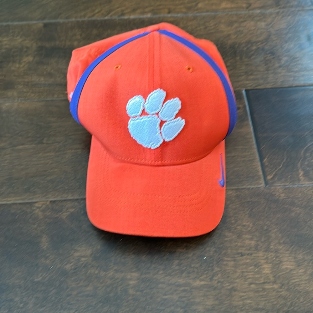 Nike Clemson Tigers Aerobill Sideline Coaches Cap. PRICE DROP!!!